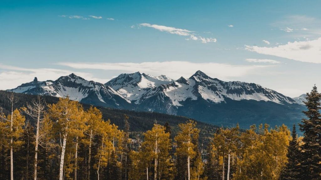 Telluride vs Aspen - featured image