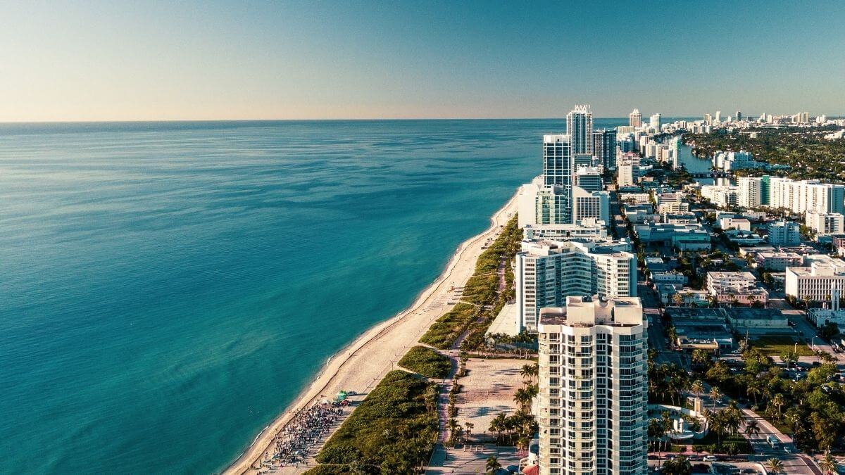 Miami Instagram captions and quotes - featured image
