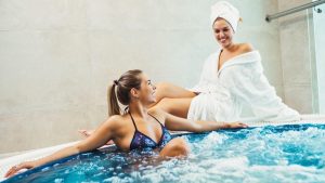 Hotels with jacuzzi in room in Baltimore - featured image
