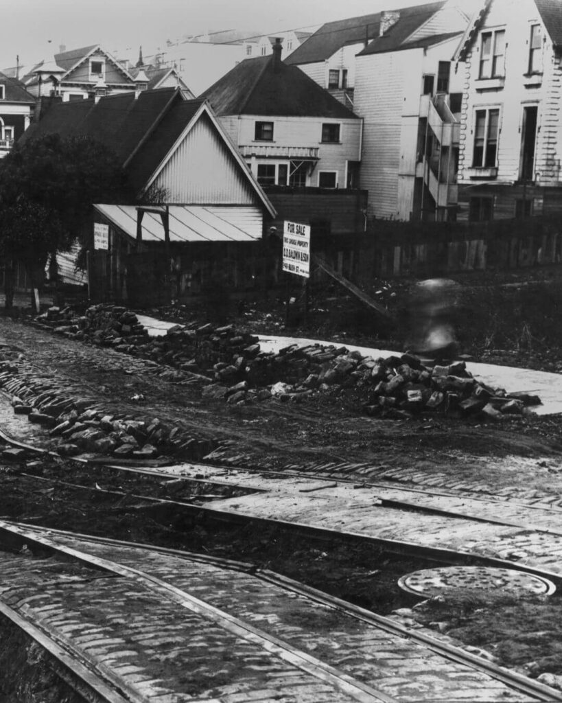 Damage to San Francisco from earthquake in 1906.