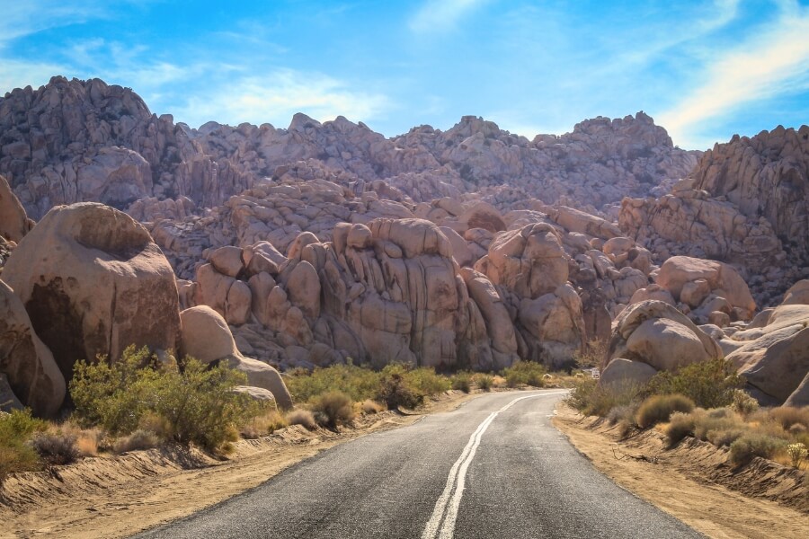 Road to Indian Cove Campground in Joshua Tree National Park (1)