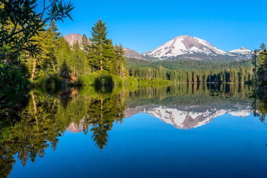 manzanita lake lassen volcanic park