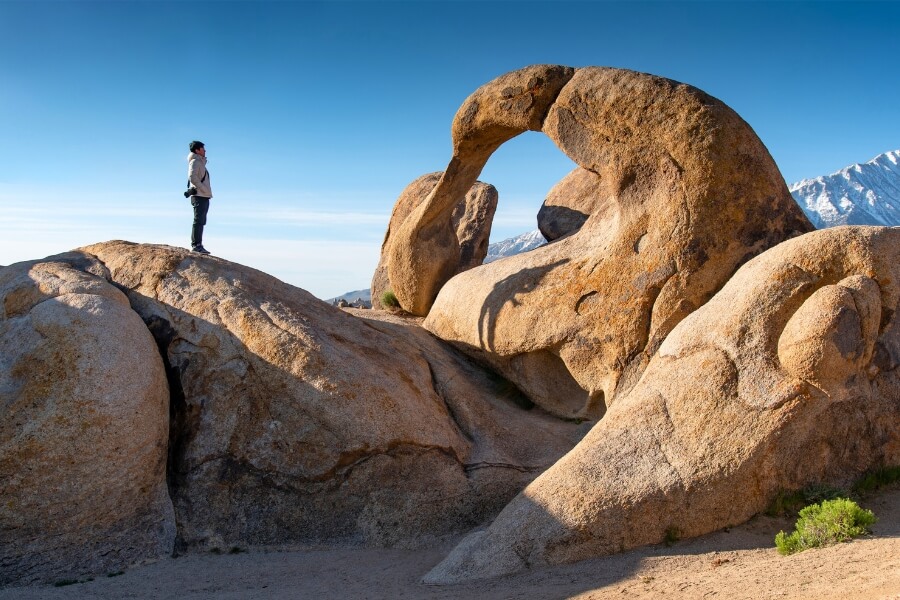 mobius arch stone at Alabama Hills, Lone pine, USA. (1)